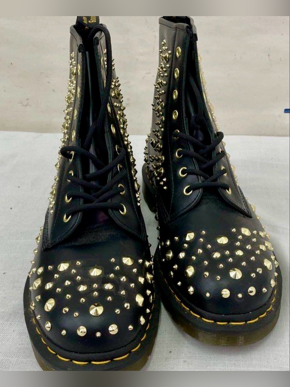 Dr. Martens black leather covered in gold studs & spikes, me s 12.5 - 13, EU 47